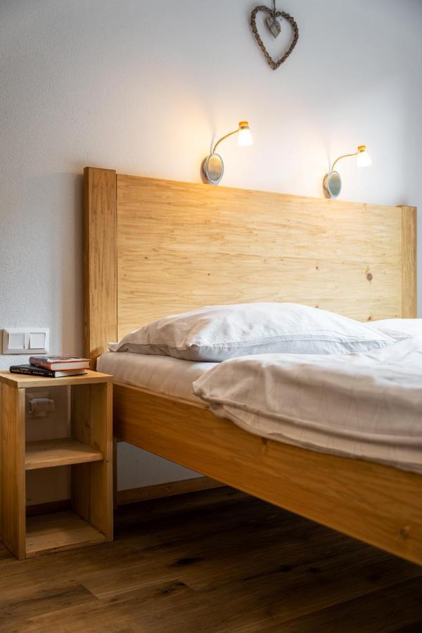 Apartments Srdiecko - Sauna In Smaller Apt - Highest In Central Europe - Fireplace - In The Forest Tale Exterior photo